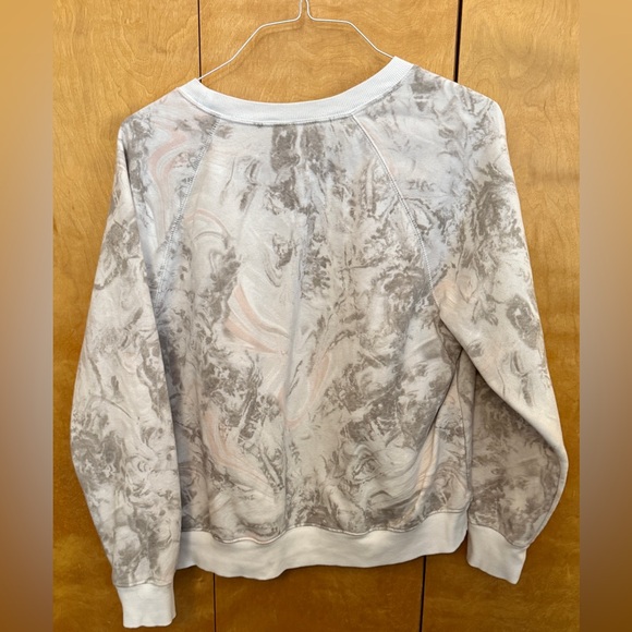 Old Navy Gray and White whit pink camo Crewneck Sweatshirt - Picture 5 of 5